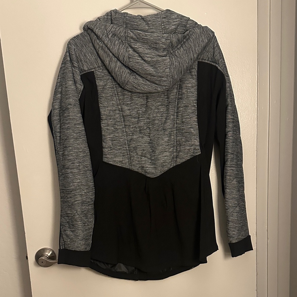 The North Face Gray & Black Hooded Tapered Utility Jacket Size XL - Picture 3 of 5